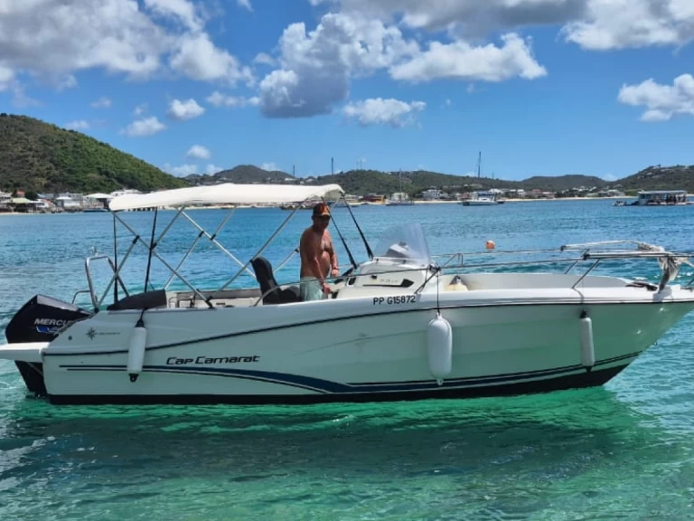 Uthyrning Motorbåt  Jeanneau med en båtlicens 