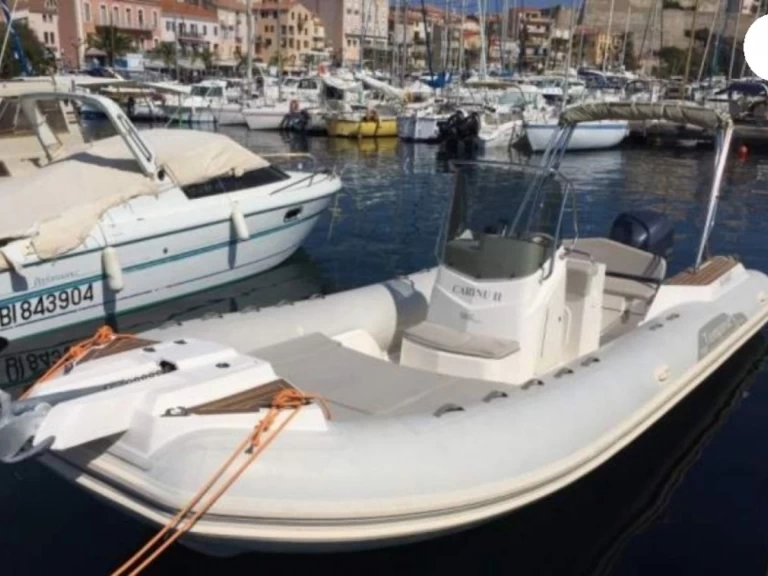 Hyra RIB med eller utan skeppare Capelli Portigliolo 
