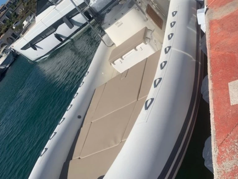 Yacht charter Portigliolo billig Tempest 900 Sun