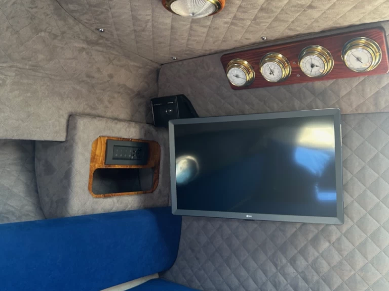 Hyr en Cranchi Clipper 760 Angera 