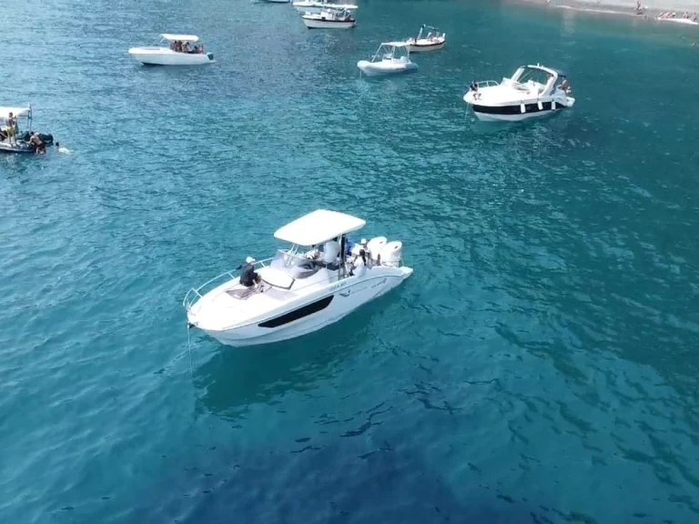 Hyra Motorbåt  med eller utan skeppare Idea Marine Amalfikusten 