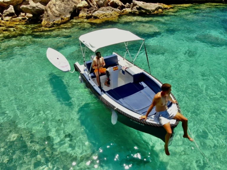 Hyra Motorbåt  med eller utan skeppare Vanquish Sant Antoni de Portmany 