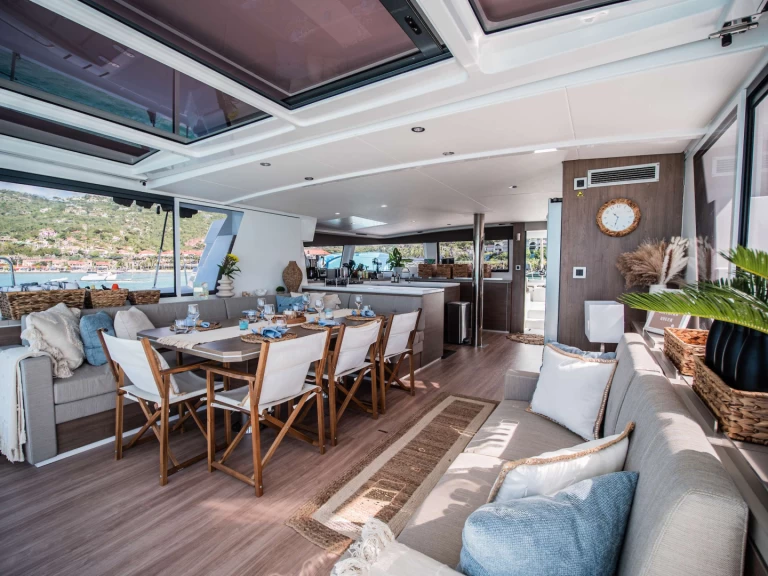 Bali Southern Queen charter bareboat eller skeppad i Brittiska Jungfruöarna