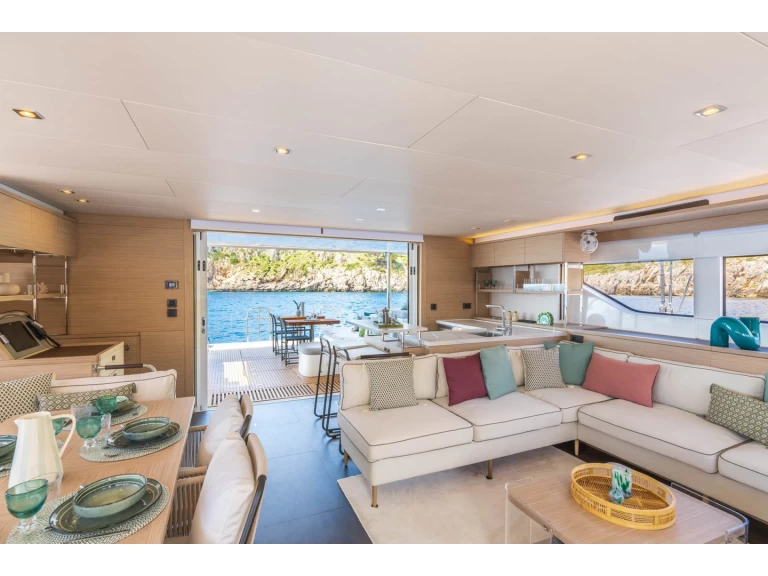 Yacht charter Olbia billig Lagoon 60