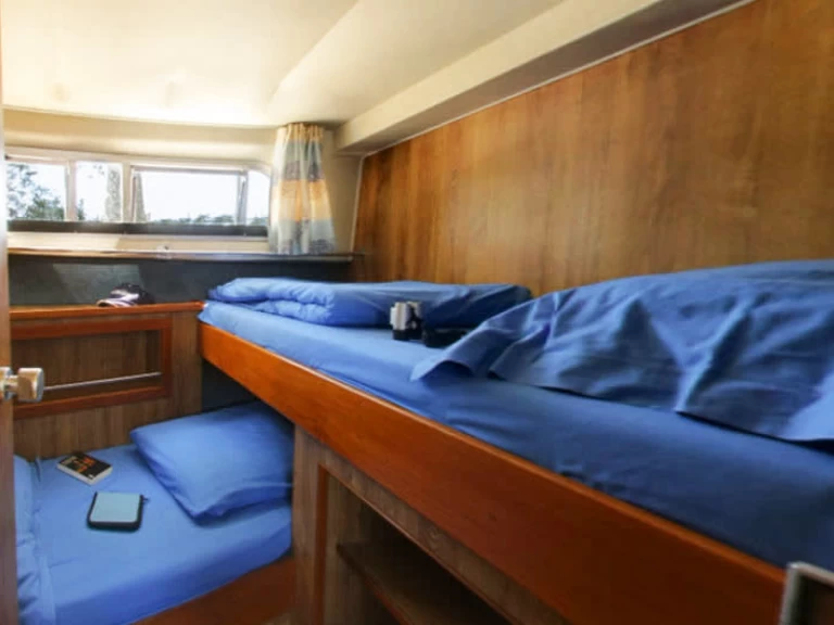 Yacht charter Fontenoy-le-Château billig Classique