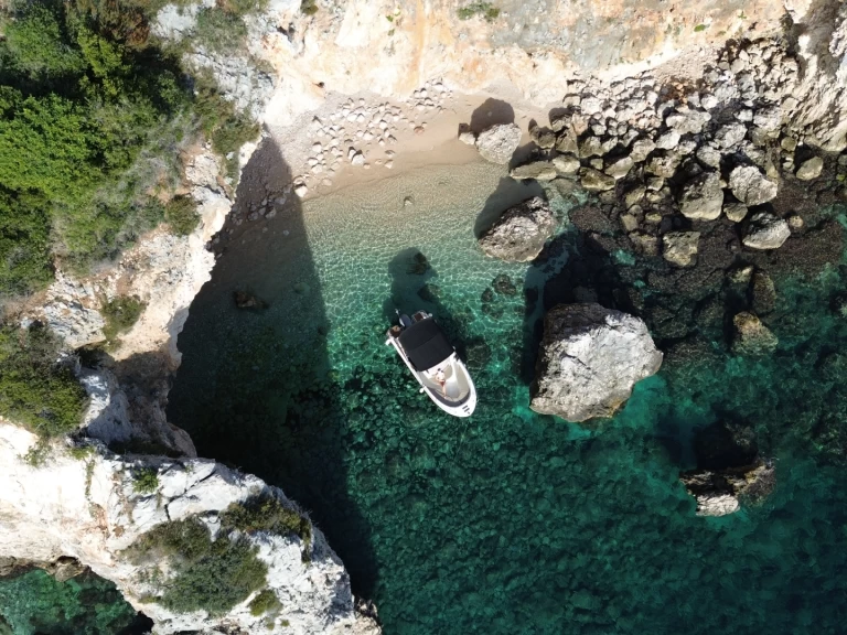 Hyr en Jeanneau Cap Camarat 6.5 CC Dubrovnik 