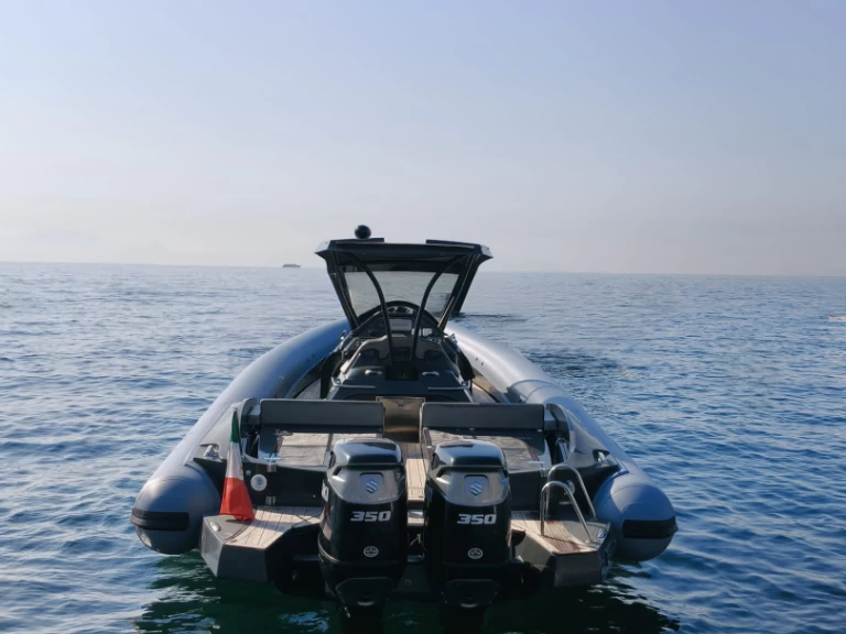 Båtuthyrning Panamera Yacht PY 100 T Top i Neapel på Samboat 