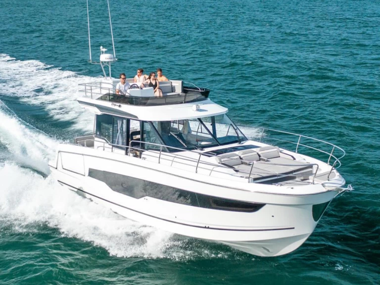 Yacht charter Mandelieu-la-Napoule billig 06