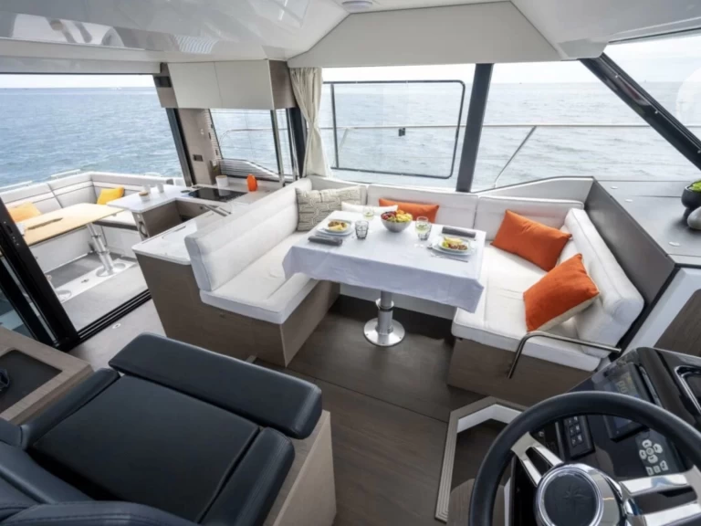 Uthyrning Motorbåt  Orion med en båtlicens 