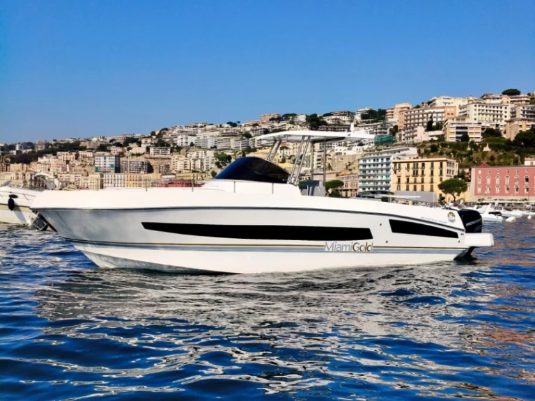 Uthyrning Motorbåt  i Neapel - MIAMI GOLD  33 WALK AROUND
