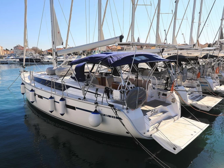 Yacht charter Pula  billig Cruiser 46
