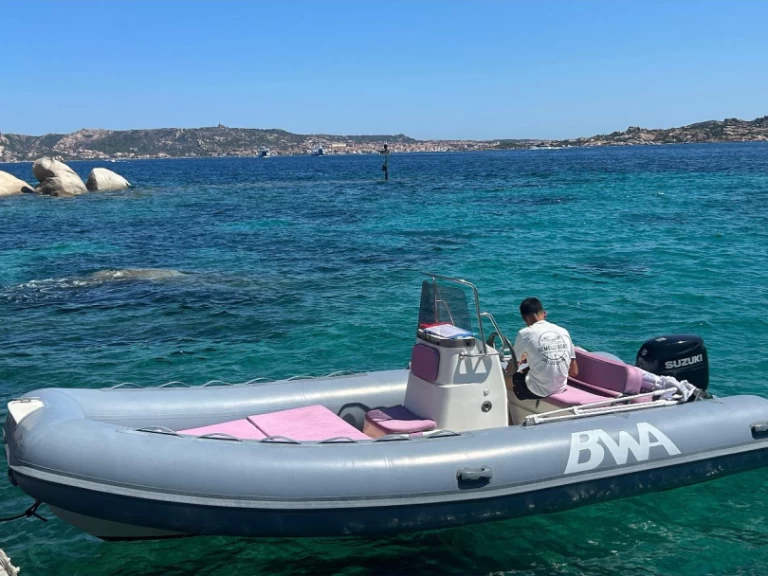 Hyra RIB med eller utan skeppare Bwa Porto Pollo 