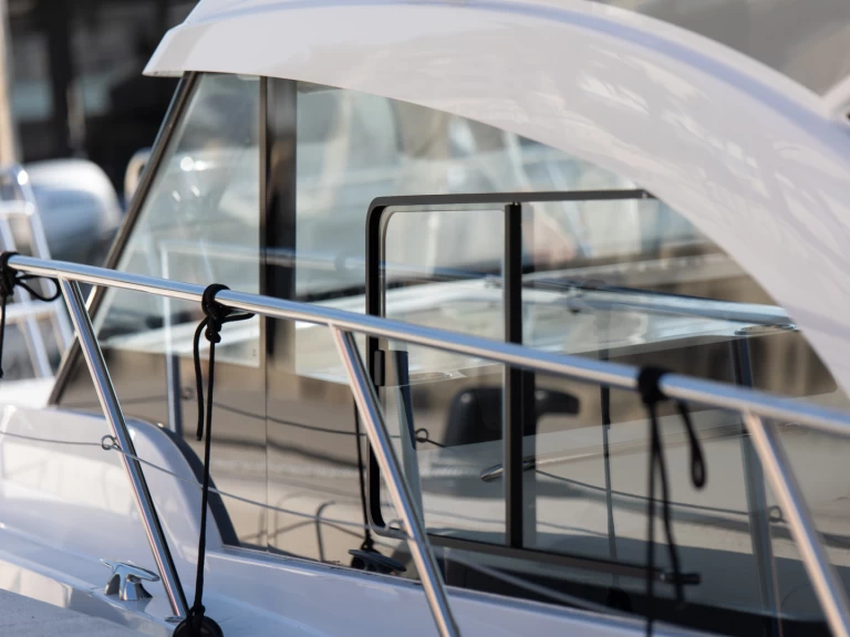 Uthyrning Motorbåt  Bénéteau med en båtlicens 