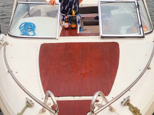 Hyra Motorbåt  med eller utan skeppare Pacific Craft Saint-Cyprien 