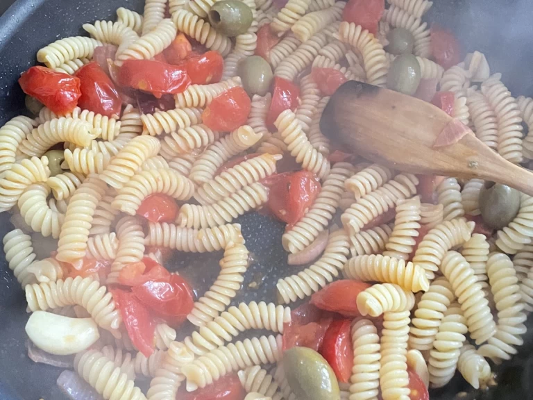 Hyr en Halberg-Rassy HR 42 Saint-Tropez 