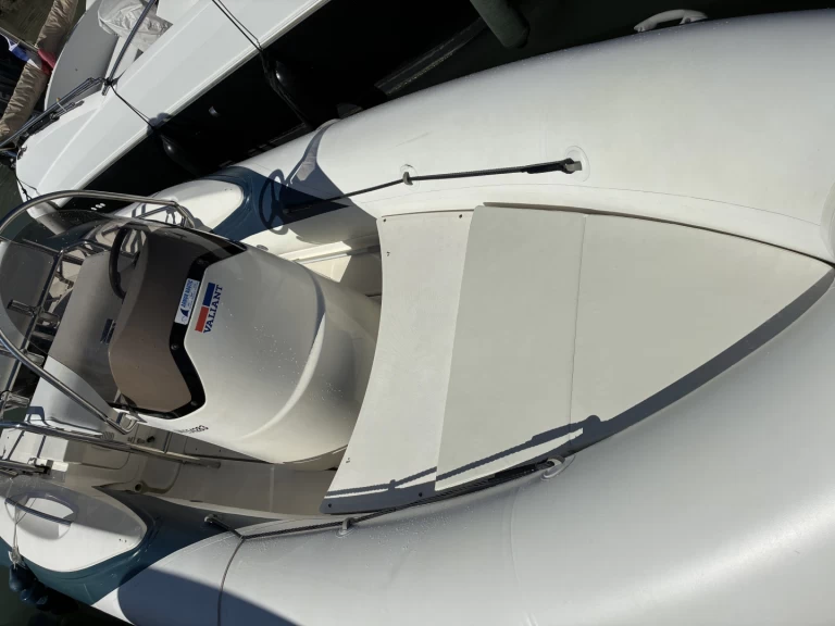 Hyra RIB med eller utan skeppare Valiant Le Pouliguen 