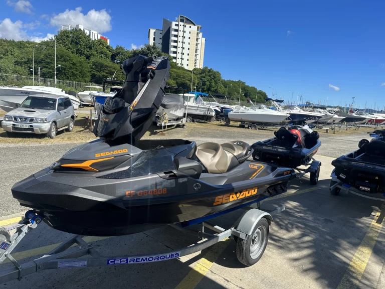 Uthyrning Jet ski i Fort-de-France - Sea-Doo GTX 170