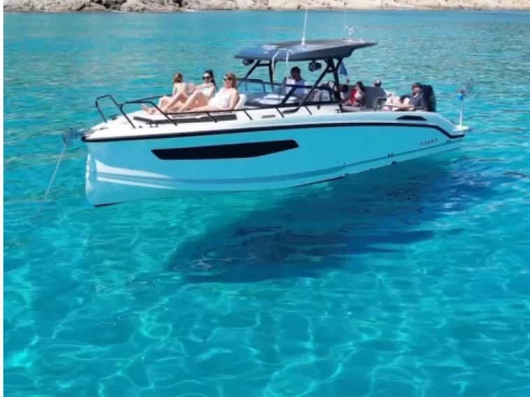 Uthyrning Motorbåt  Navan med en båtlicens 