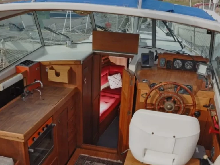 Uthyrning Segelbåt  winga Marine Winga 87 med en båtlicens 