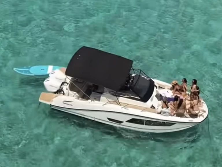 Hyr en Quicksilver Activ 875 Sundeck Ibiza Town 