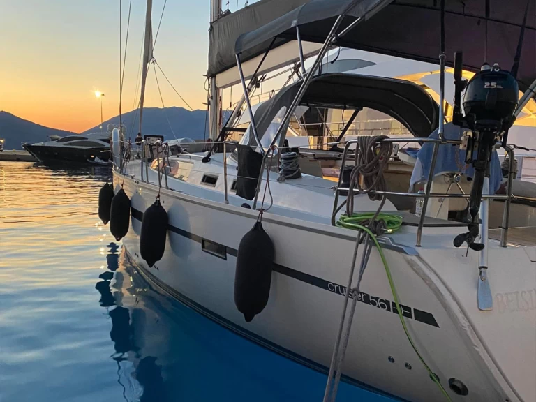 Yacht charter Lavrio billig Cruiser 56