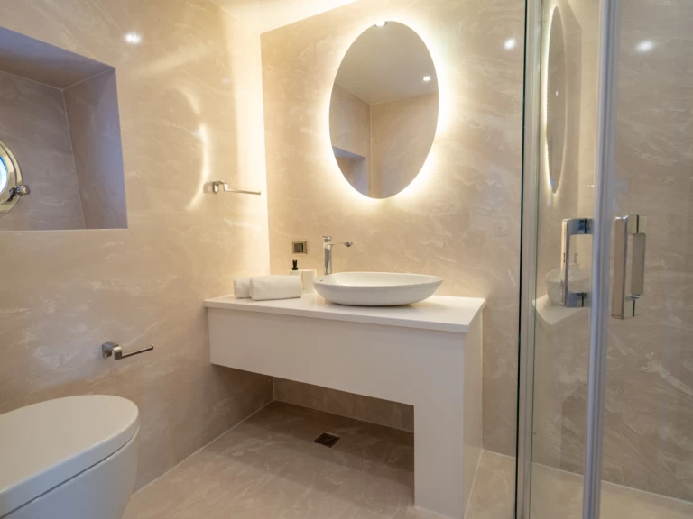 Uthyrning Lyx yacht  med en båtlicens 