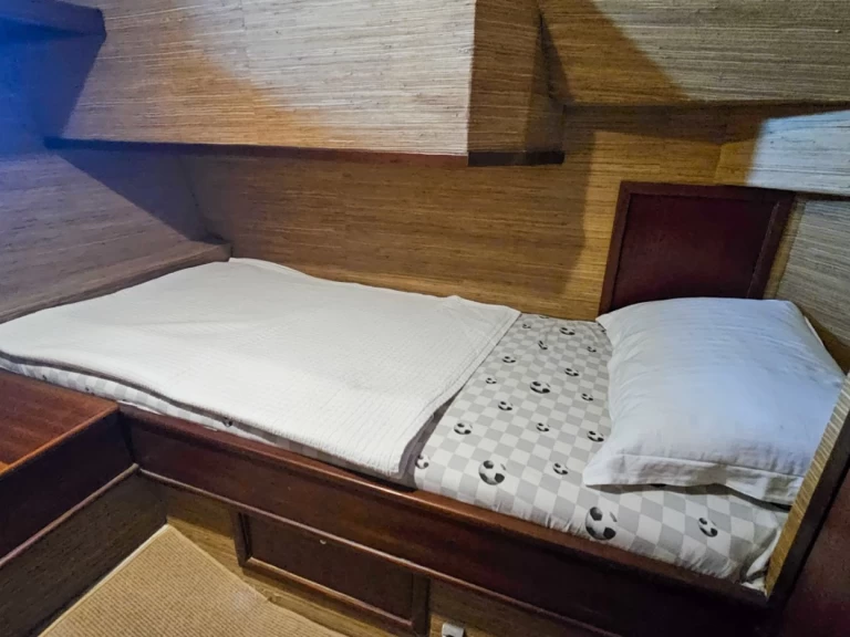 Hyra Motorbåt  med eller utan skeppare  Yalıkavak 