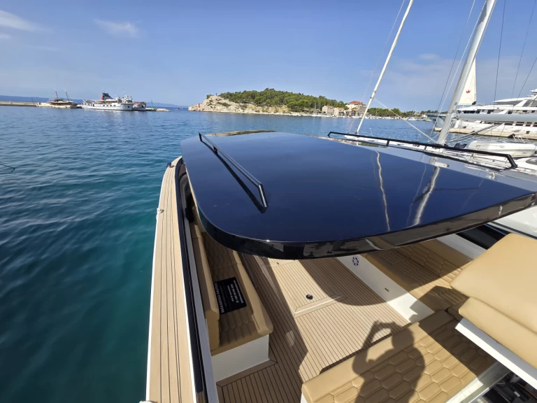 Båtuthyrning Felix 37 Felix 37 i Makarska på Samboat 