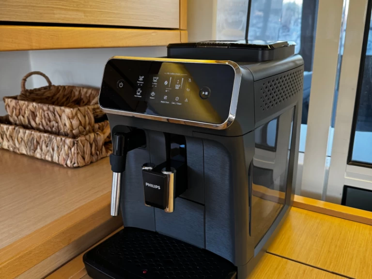 Lagoon Lagoon 450 F charter bareboat eller skeppad i Rogoznica