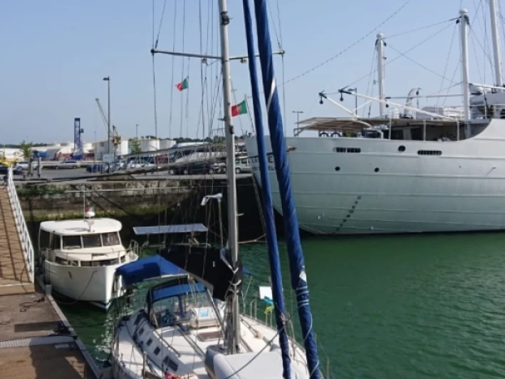 Yacht charter Saint-Brieuc billig Dufour 41 Classic