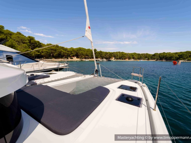 Båtuthyrning Lagoon Lagoon 38 - 4 cab. i Pomer på Samboat 