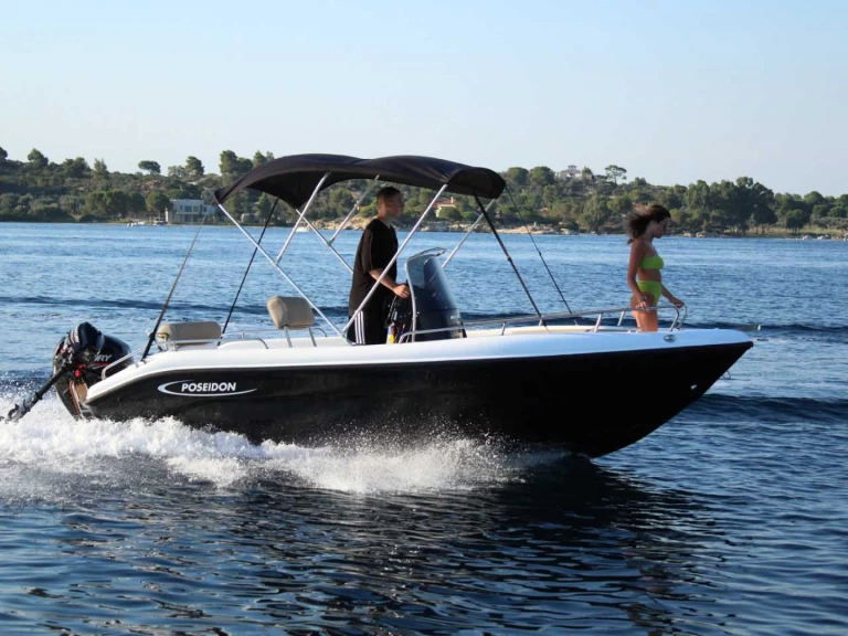 Motorbåt  för uthyrning Faliraki till det bästa priset 