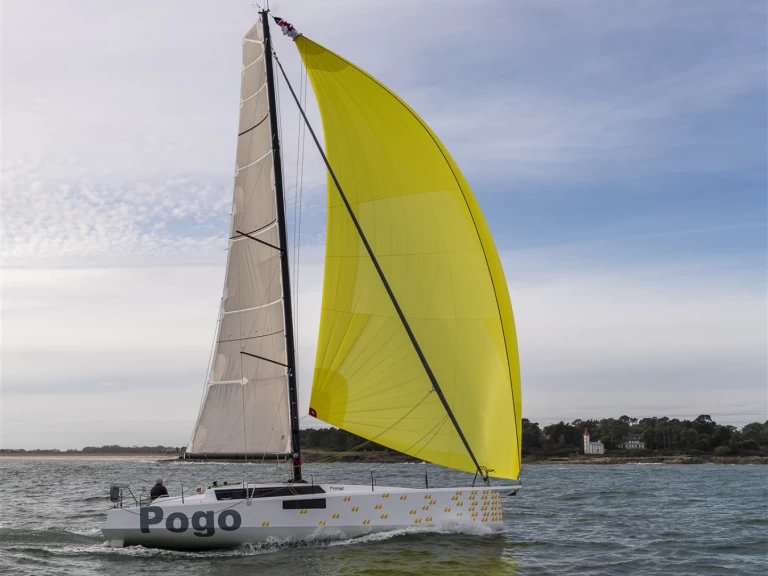 Yacht charter Portocolom billig Pogo 44