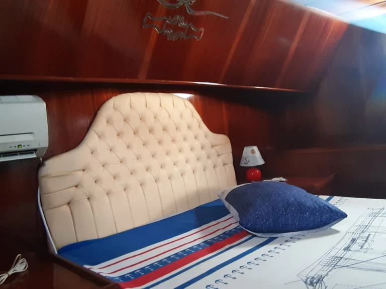 Uthyrning Lyx yacht Princess med en båtlicens 