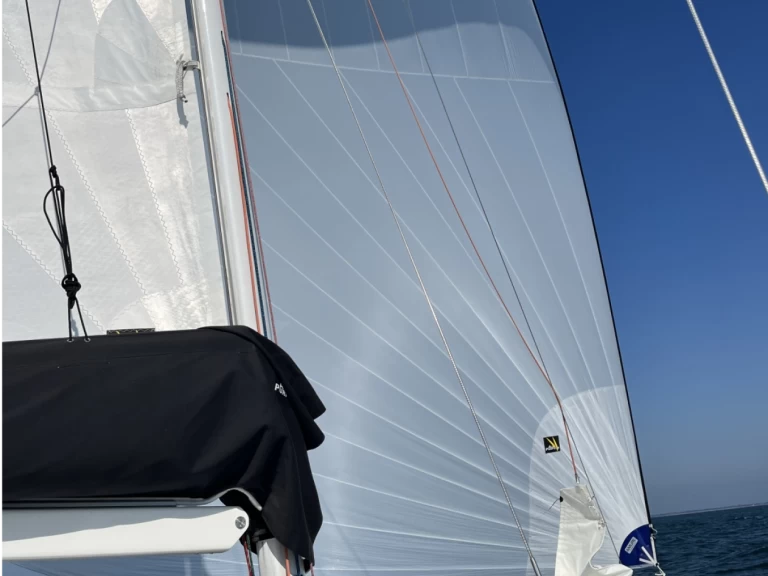 Yacht charter La Trinité-sur-Mer billig Mojito 650