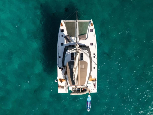 Hyra Katamaran  med eller utan skeppare Nautitech Ibiza Town 