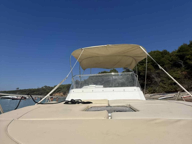 Uthyrning Motorbåt  Pacific Craft med en båtlicens 