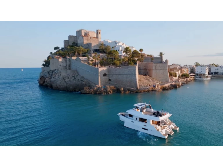  Leen 56 charter bareboat eller skeppad i Marigot