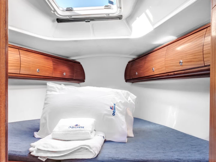 Yacht charter Gouvia billig Bavaria 32