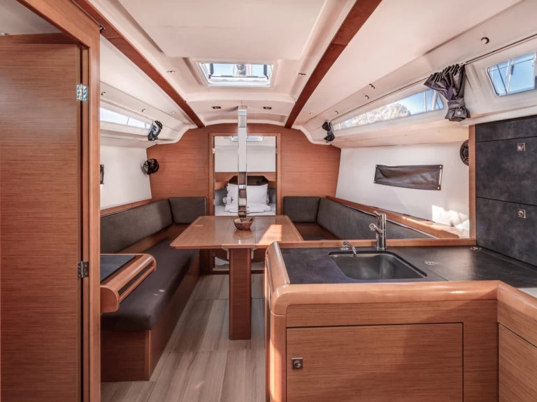 Yacht charter Gouvia billig Sun Odyssey 349