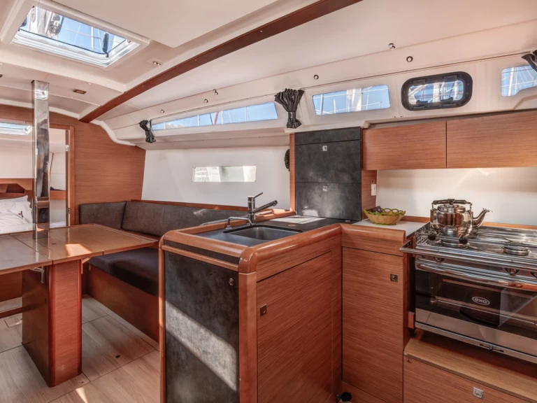 Båtuthyrning Jeanneau Sun Odyssey 349 i Gouvia på Samboat 