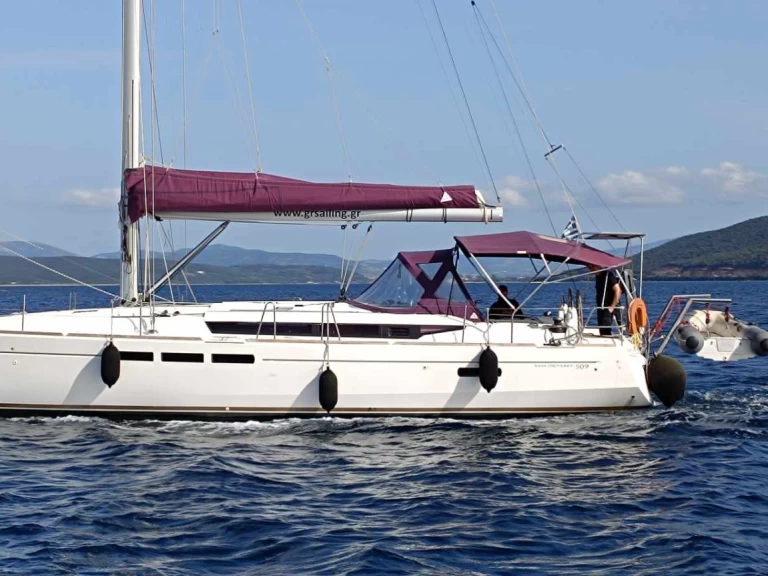 Hyr en Jeanneau Sun Odyssey 509 Gouvia 