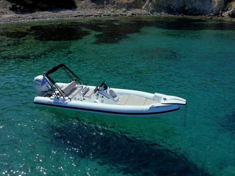 Uthyrning RIB Olympic med en båtlicens 