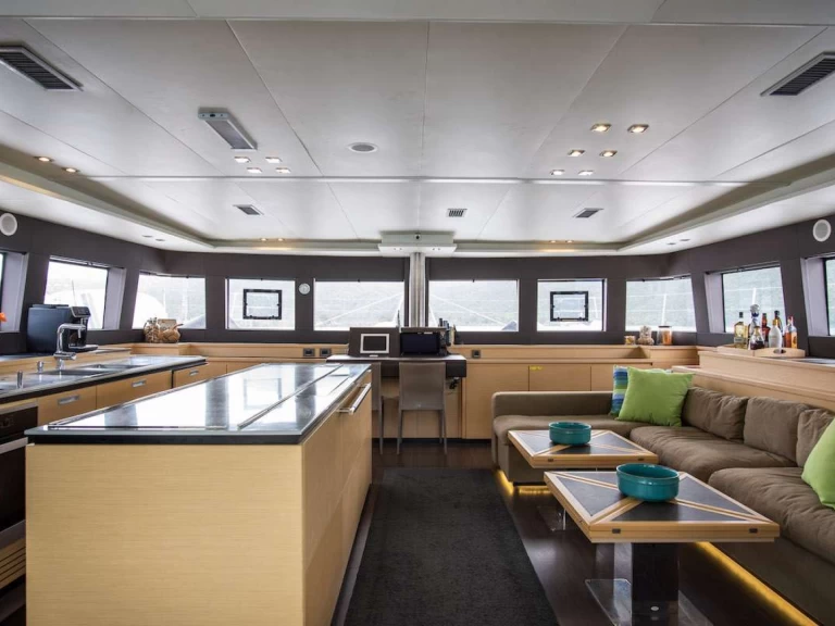 Uthyrning Lyx yacht Lagoon med en båtlicens 