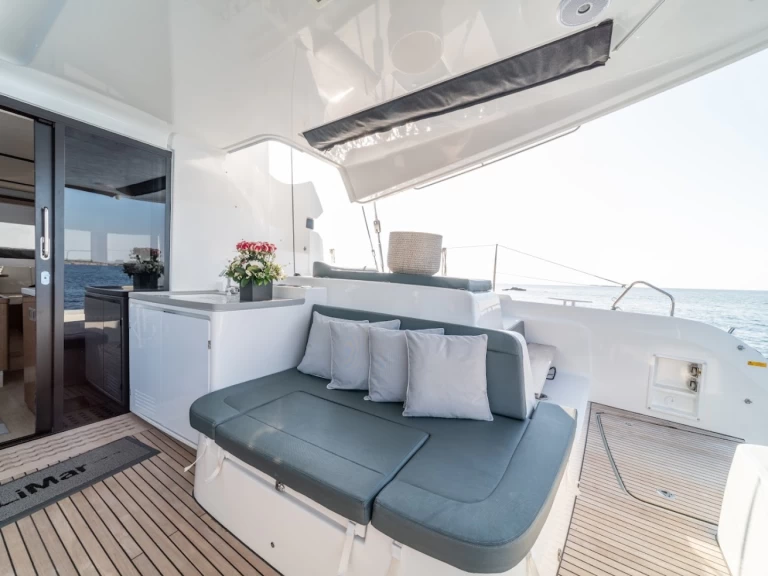 Hyra Katamaran  med eller utan skeppare Lagoon Alimos 