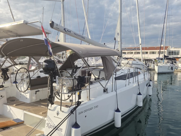 Hyr en Jeanneau Sun Odyssey 380 Pirovac 