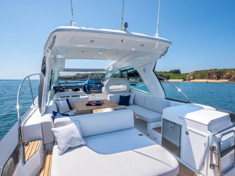 Yacht charter Ajaccio billig Gran Turismo 36