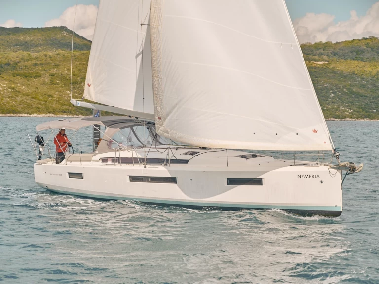 Hyr en Jeanneau Sun Odyssey 440 Alimos 