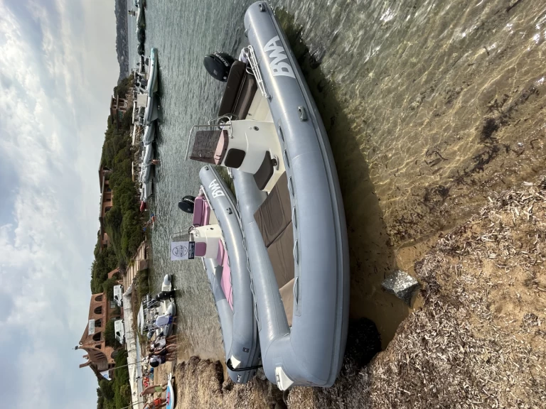 Uthyrning RIB Bwa med en båtlicens 