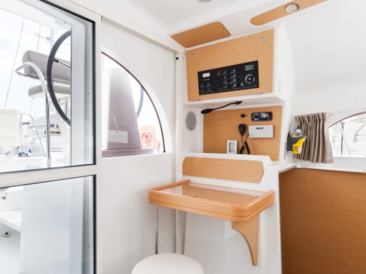 Hyra Katamaran  med eller utan skeppare Lagoon Preveza 